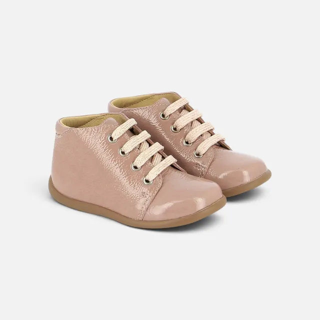 pom-d-api-stand-up-bottine-vernis-wrinkle-pink-bottine-premiers-pas-fille image 1