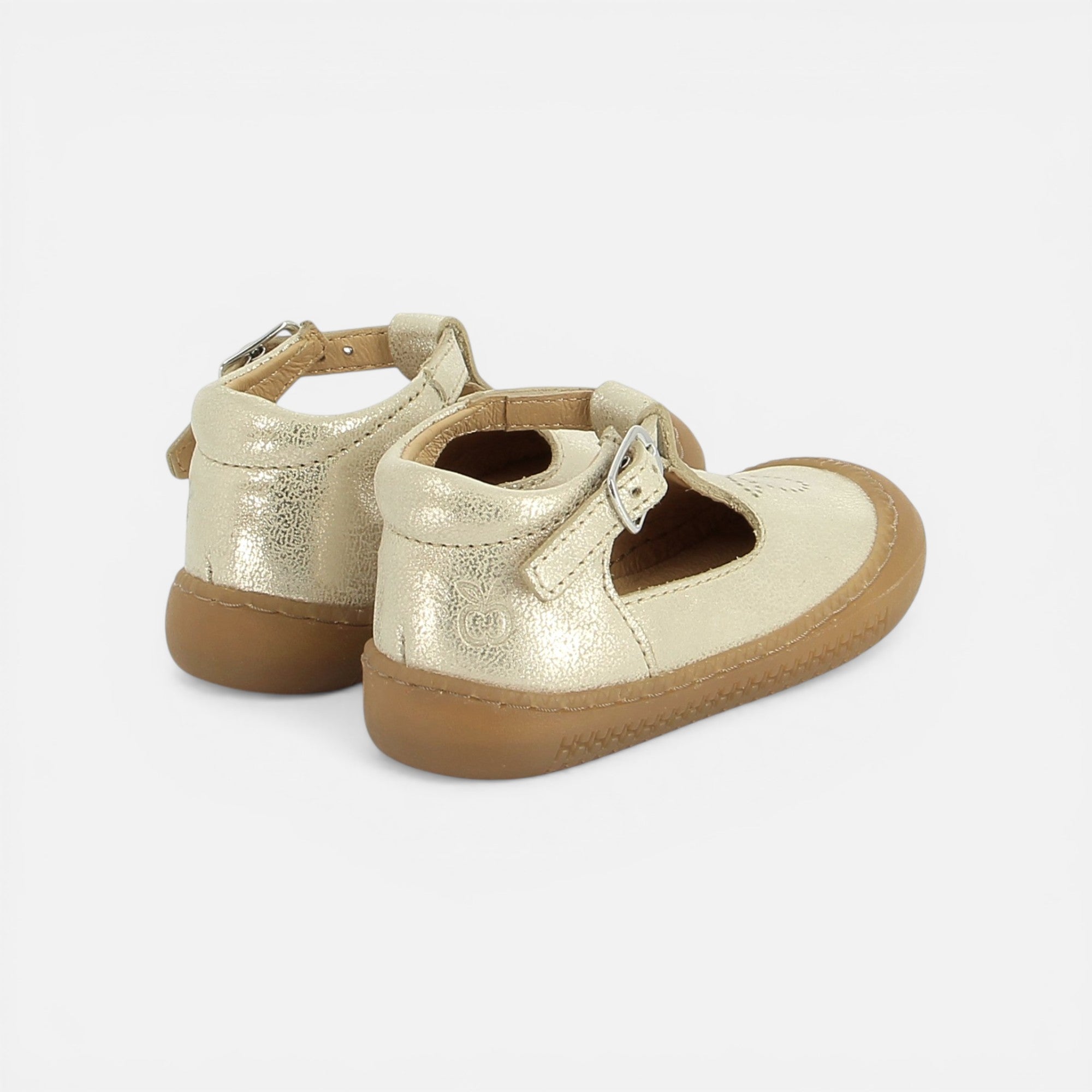 pom-d-api-yaka-salom-barefoot-b-b-fille-platine image 2