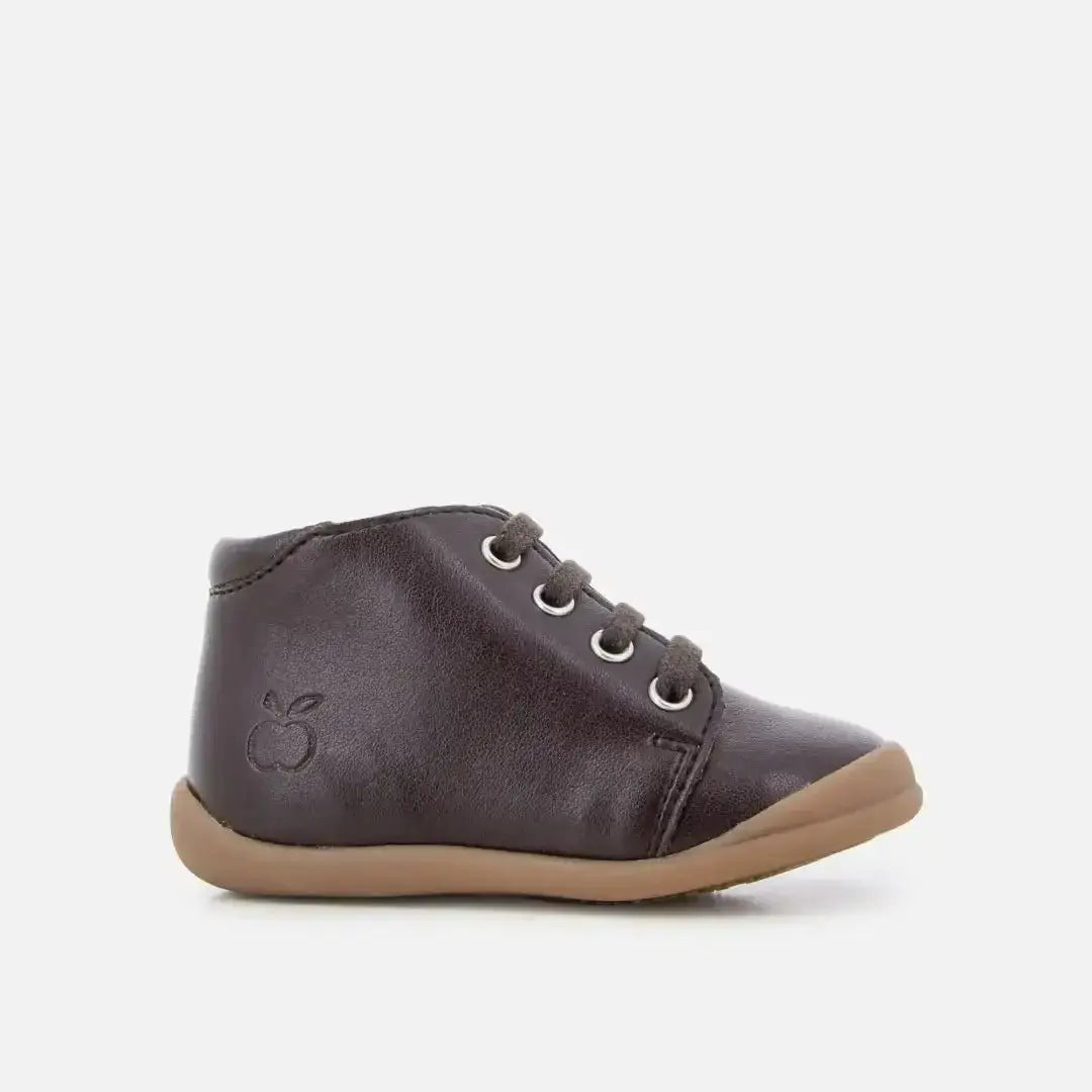 pom-d-api-flex-up-bottine-veg-chocolat-premiers-pas-lacets image 2