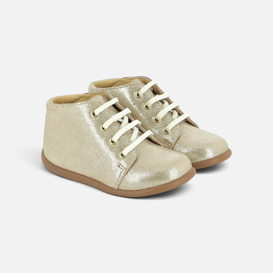pom-d-api-stand-up-bottine-premiers-pas-fille-sand-velours-paillette-anti-twist image 1