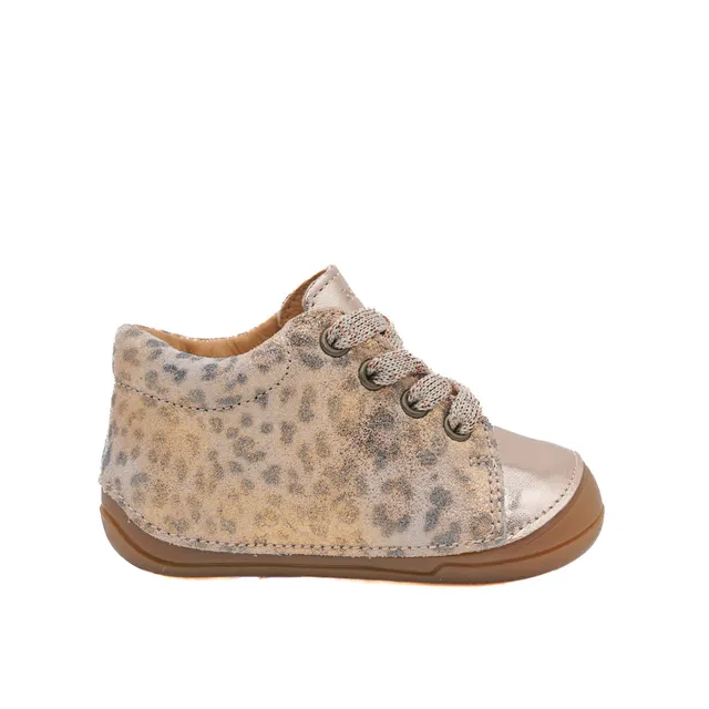 babybotte-zoha-salmon-chaussure-b-b-fille-l-opard-saumon image 1