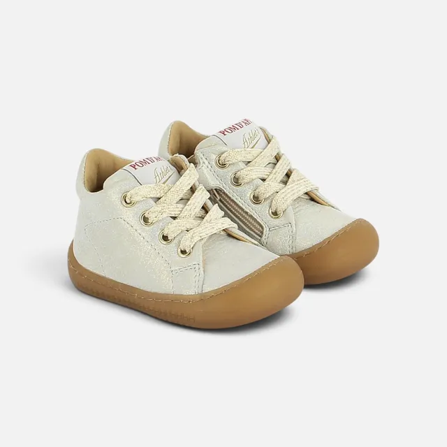 pom-d-api-yaka-walk-chaussure-premiers-pas-fille-blanc-neve image 1