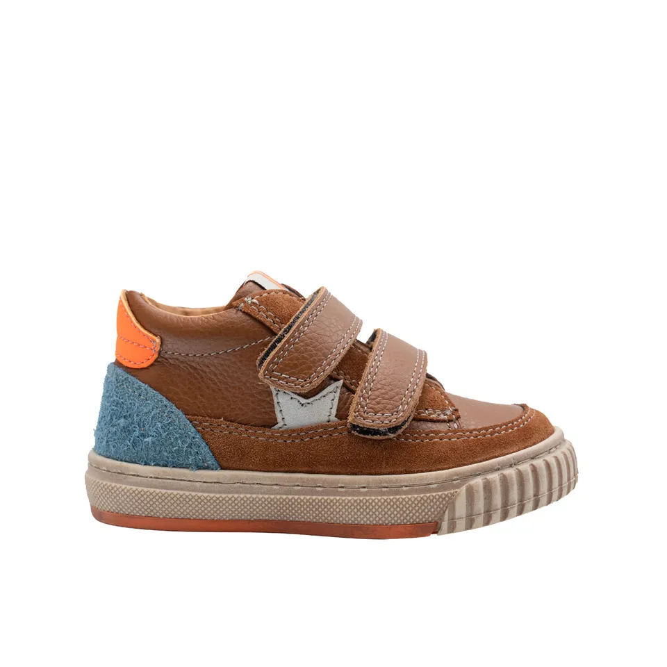 babybotte-alphonse-cognac-chaussure-premiers-pas-gar-on-velcro-cuir image 1
