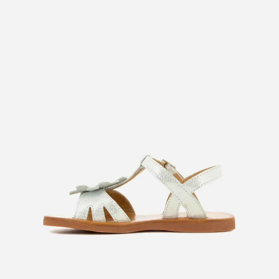 pom-d-api-plagette-big-flo-sandale-fille-blanc-argent-fleur image 4