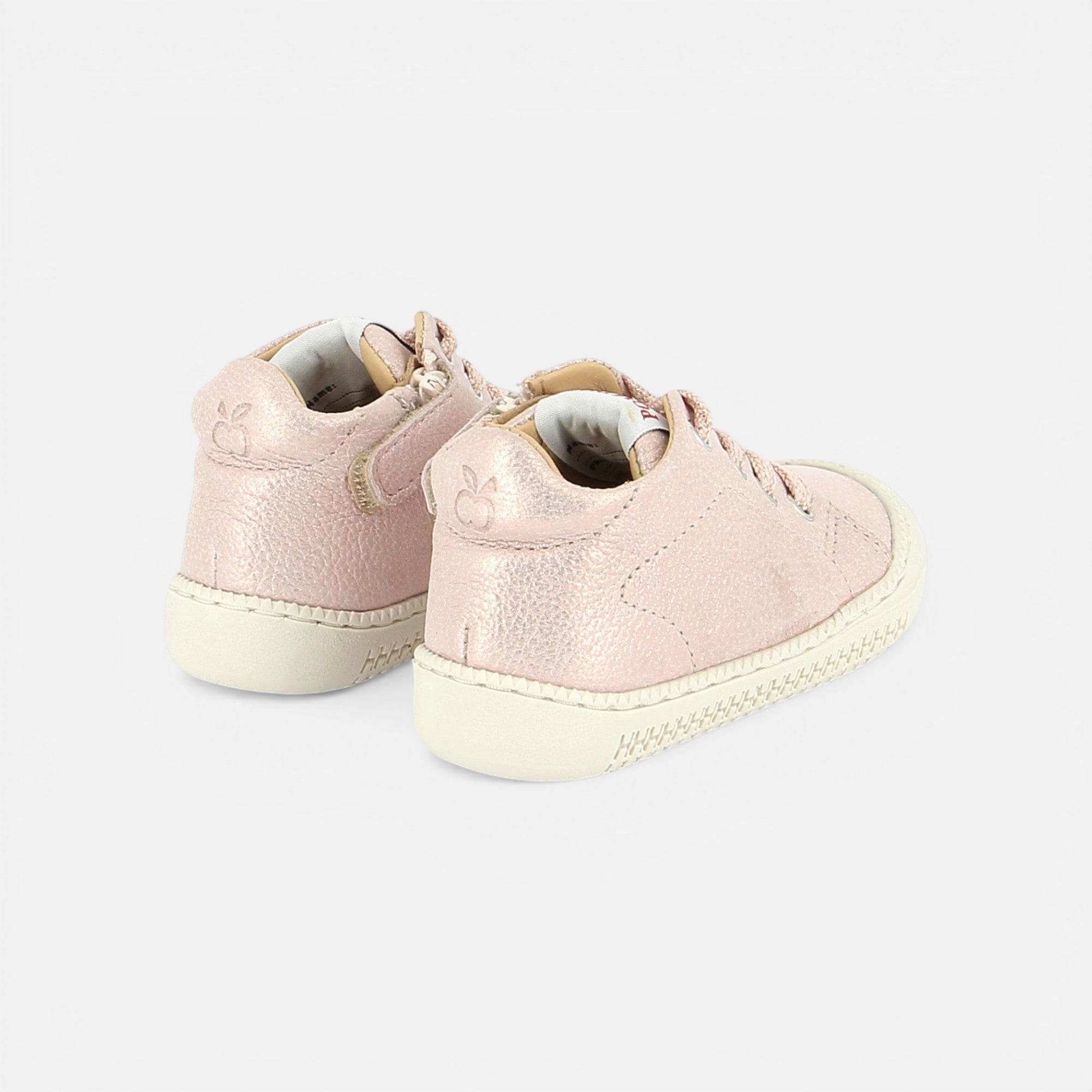 pom-d-api-yaka-walk-chaussure-premiers-pas-fille-pink-barefoot image 2