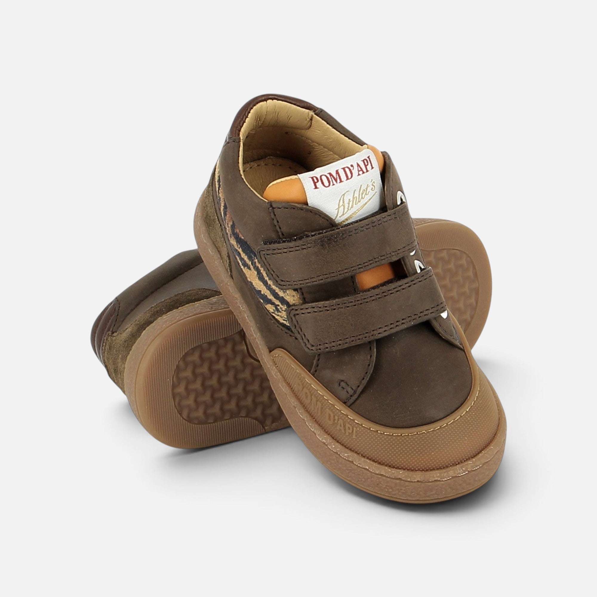 pom-d-api-mousse-backy-basket-enfant-cuir-brun-multi image 3