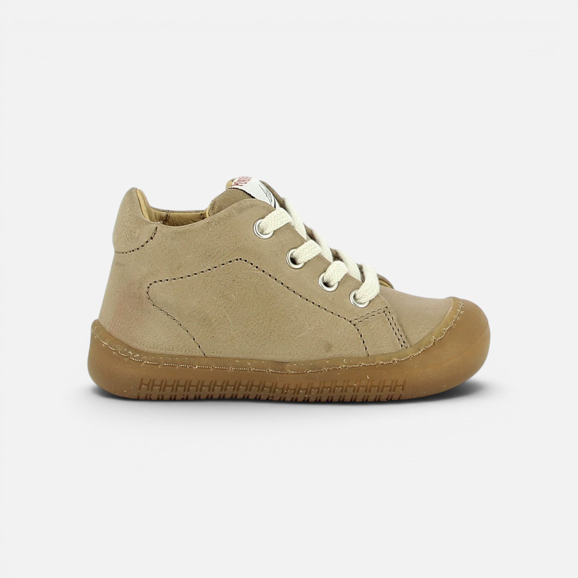 pom-d-api-yaka-walk-basket-premiers-pas-nappa-mastic-marron-barefoot image 4