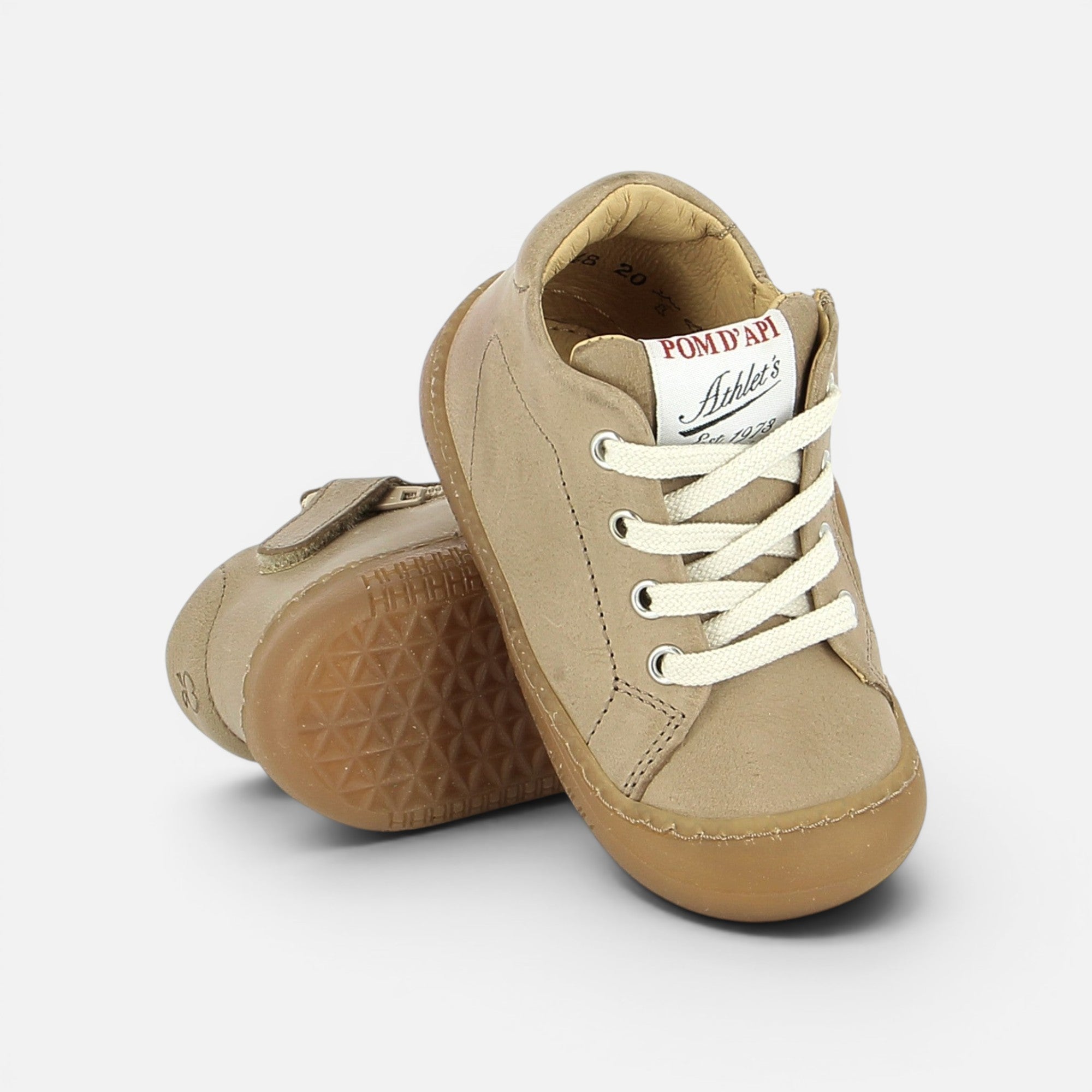 pom-d-api-yaka-walk-basket-premiers-pas-nappa-mastic-marron-barefoot image 2